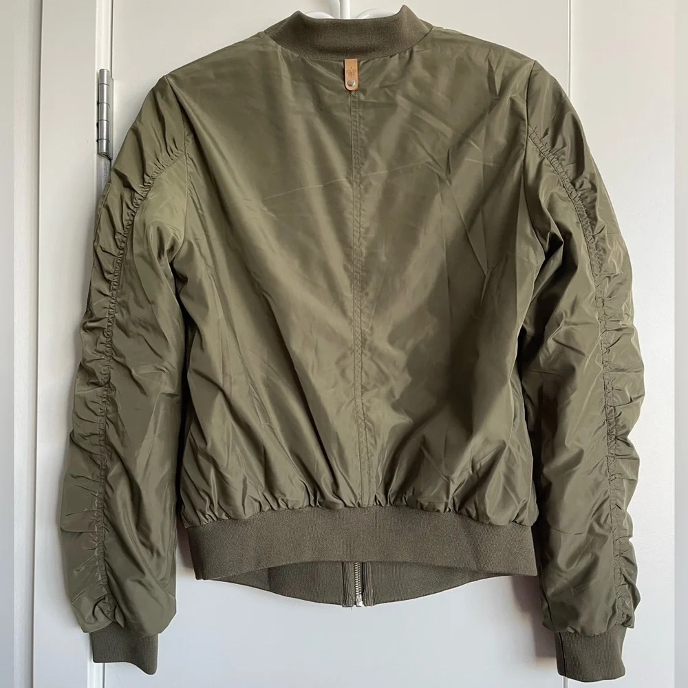 Mackage (for Aritzia) Bomber - Picture 2 of 11